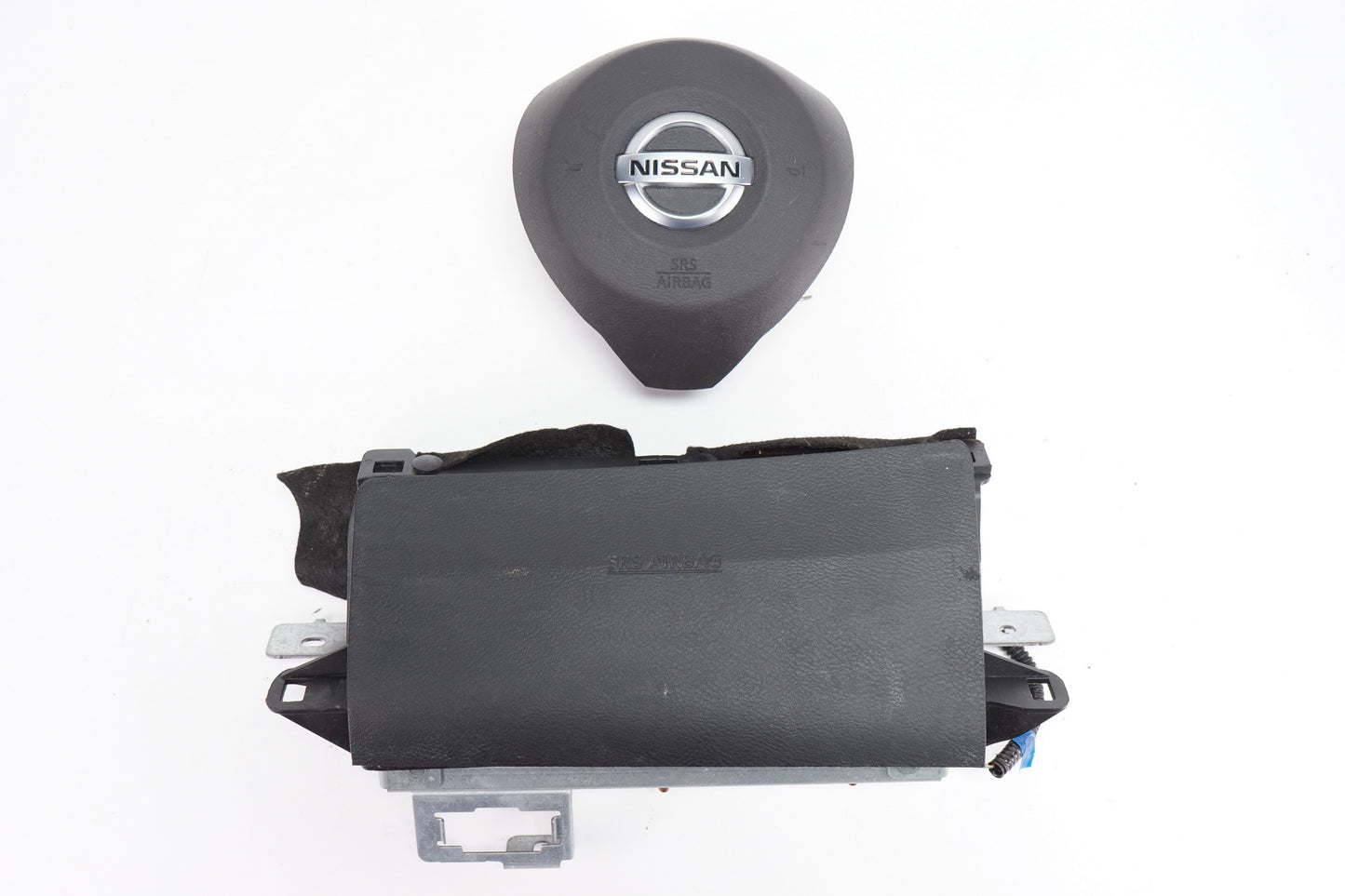 NISSAN ALTIMA Driver Steering Wheel Knee Airbag OEM 2019 2020 2021 2022